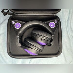 Brookstone Headphones! Used Like New!